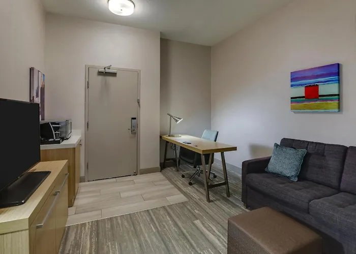 Hilton Garden Worth/fossil Creek 3*